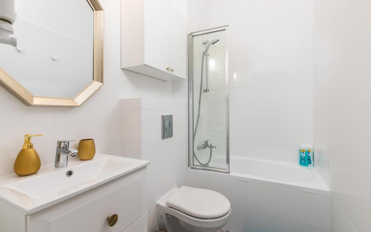 Apartament Krolewska By Your Freedom วอร์ซอ ภายนอก รูปภาพ
